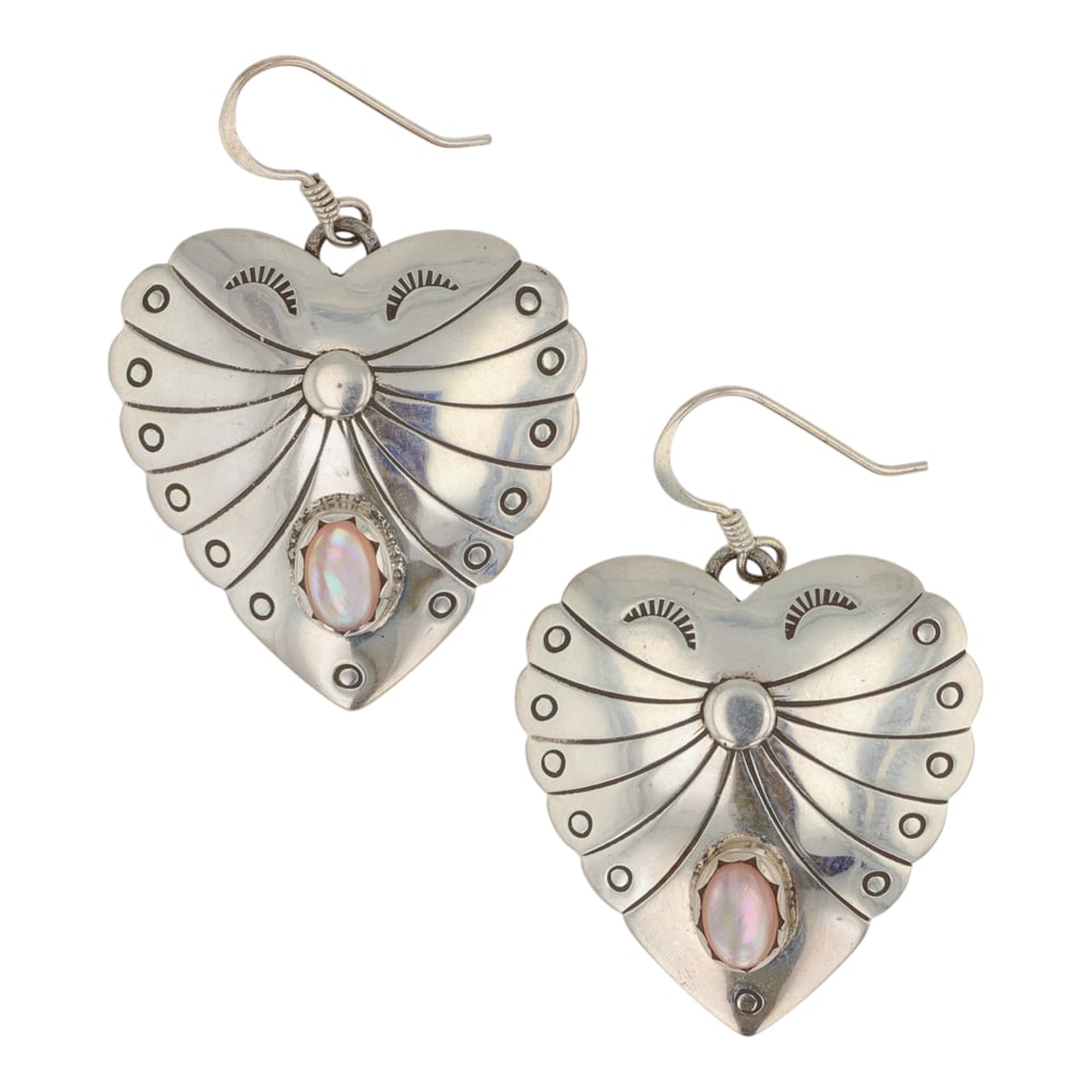 Navajo Pink Mussel Shell Heart Earrings (1 of 2)