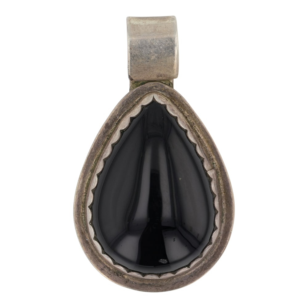 Vintage Navajo Black Onyx Pendant: Sterling Silver | Genuine Black Onyx | Vintage Navajo Black Onyx Pendant | Navajo Native American Southwest Indian Jewelry | Good (no breaks or damages) | Approximate Weight: 8 Grams | Pendant: 1.5" x