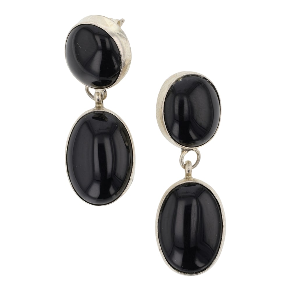 Navajo Black Onyx Earrings: Sterling Silver | Genuine Black Onyx | Navajo Black Onyx Earrings | Navajo Native American Southwest Indian Jewelry | Good (no breaks or damages) | Approximate Weight:?10 Grams | Earrings: 1.5" x .5" 