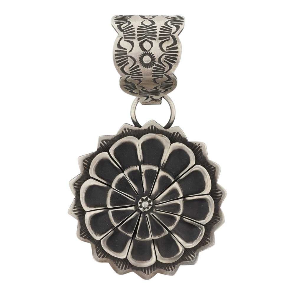 Leander Tahe Navajo Intricate Pendant: Sterling Silver | | Leander Tahe Navajo Intricate Pendant | Navajo Native American Southwest Indian Jewelry | Good (no breaks or damages) | Approximate Weight:?33 Grams | Pendant: 3.5" x 2" | Signed: