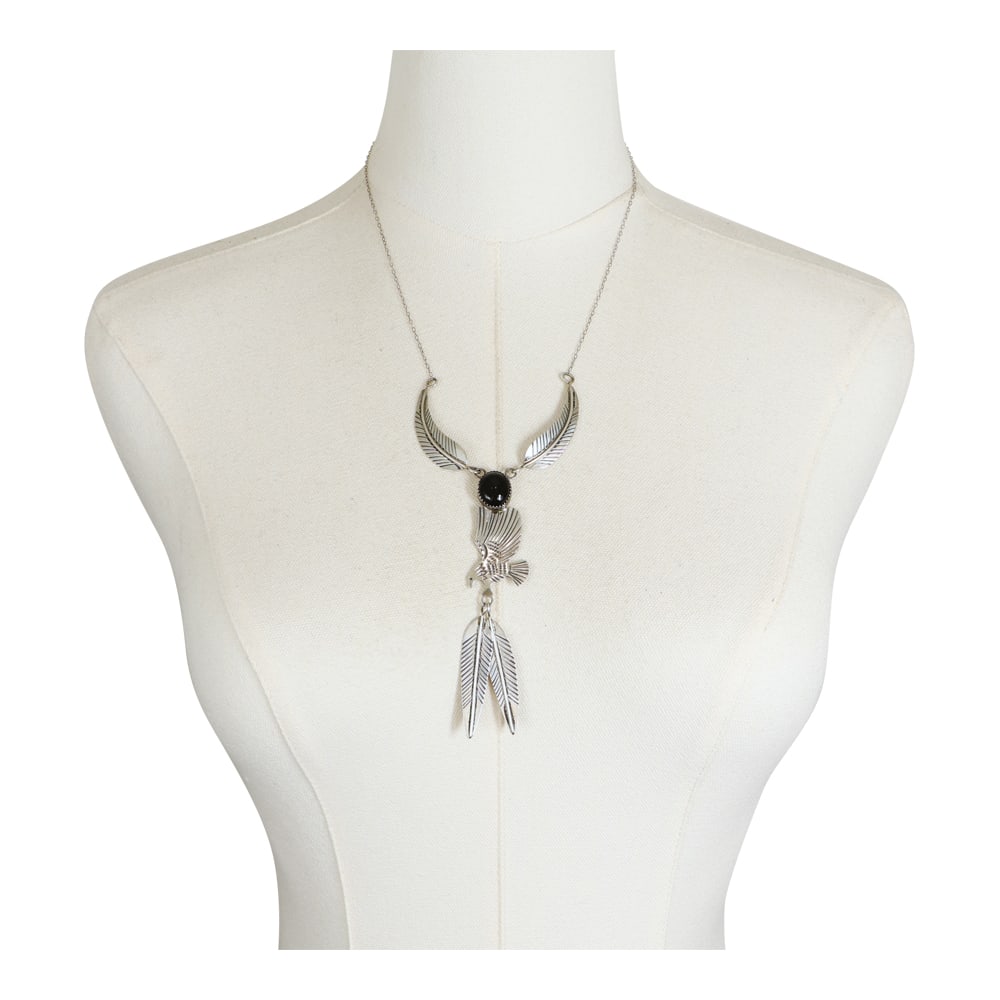 Navajo Black Onyx Eagle Necklace: Sterling Silver | Genuine Black Onyx | Navajo Black Onyx Eagle Necklace | Navajo Native American Southwest Indian Jewelry | Good (no breaks or damages) | Approximate Weight: 11 Grams | Necklace; 20" l