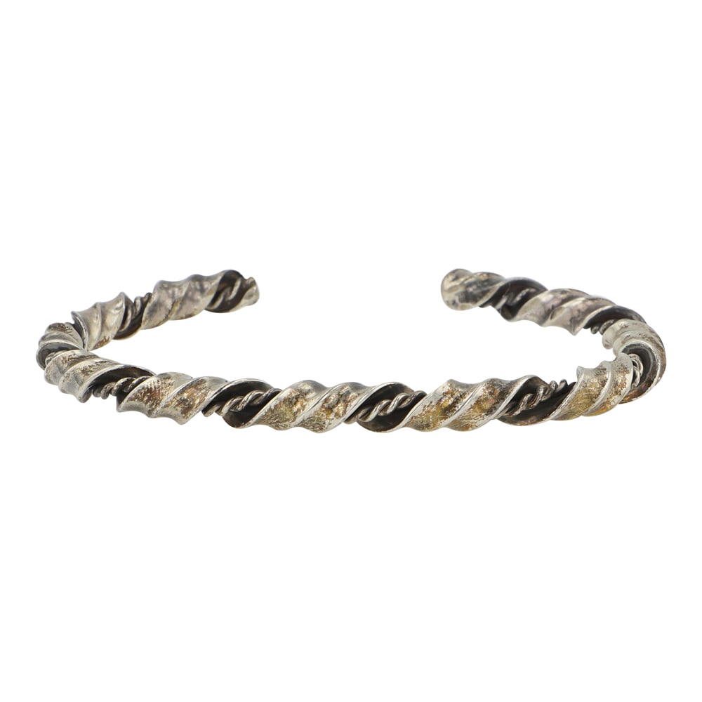 Vintage Twisted Wires Cuff Bracelet: Sterling Silver | | Vintage Twisted Wires Cuff Bracelet | Navajo Native American Southwest Indian Jewelry | Good (no breaks or damages) | Approximate Weight: 16 Grams | Bracelet: 5" inner, .75" gap, 5