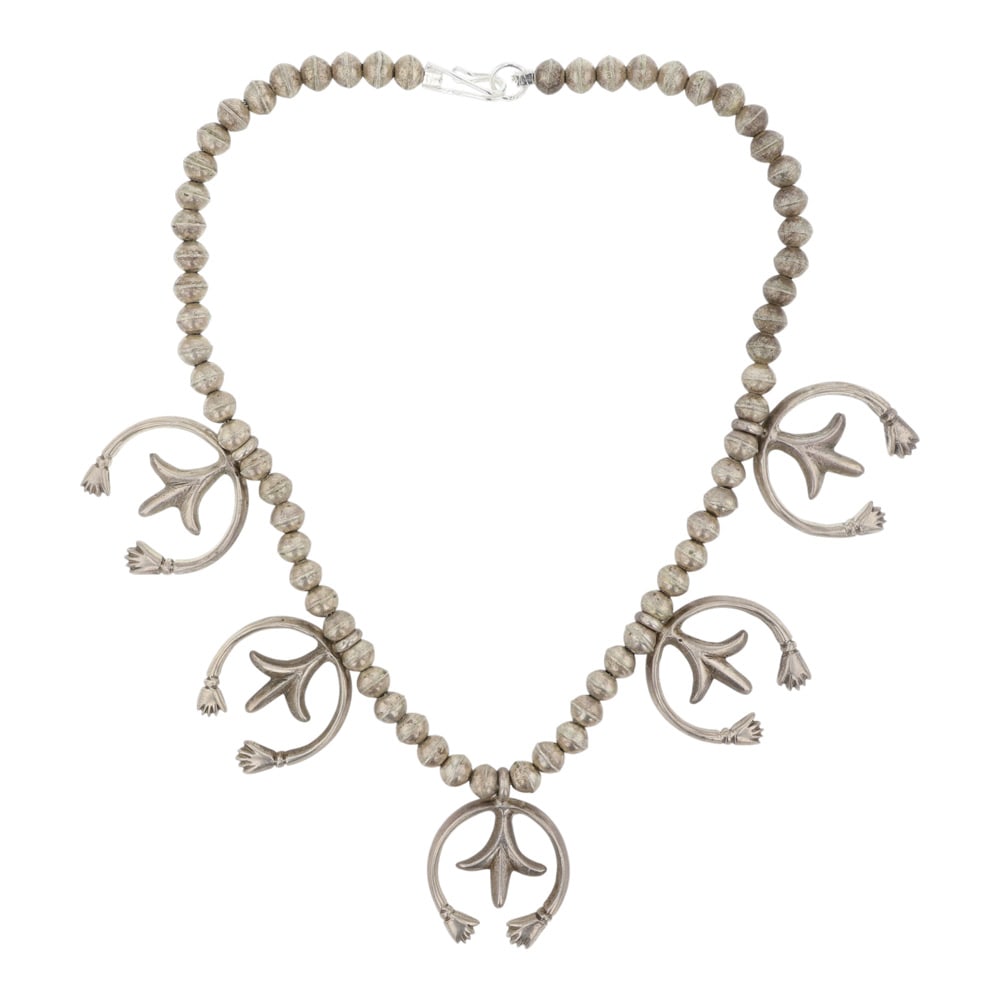 Vintage Navajo Sandcast Naja Necklace: Sterling Silver | | Vintage Navajo Sandcast Naja Necklace | Navajo Native American Southwest Indian Jewelry | Good (no breaks or damages) | Approximate Weight: 43 Grams | Necklace: 16" length, 1" x 1"