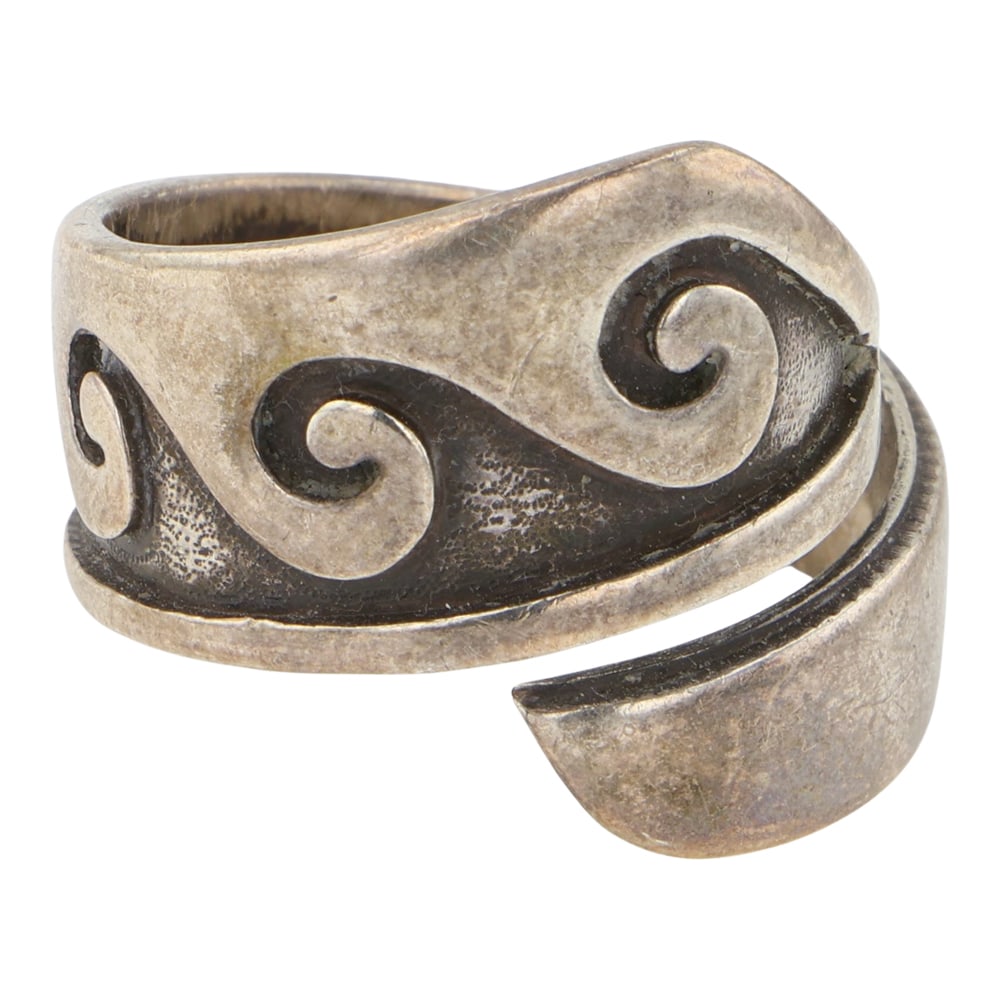 Vintage Hopi Plain Silver Adjustable Ring (1 of 2)