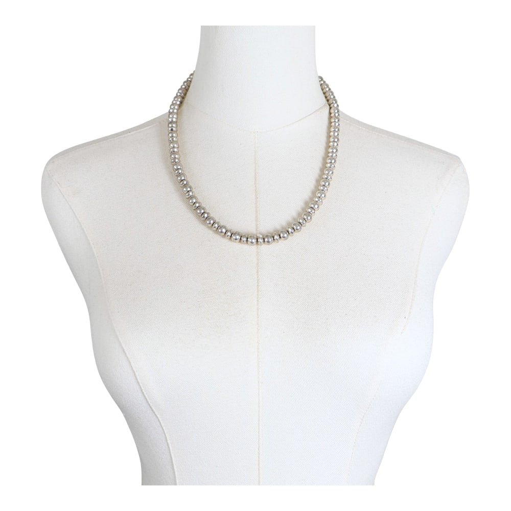 Christian Wolf Southwest Jewelry Designer Sterling Silver Beads Necklace: Sterling Silver | | Christian Wolf Southwest Jewelry Designer Sterling Silver Beads Necklace | American Southwest Jewelry | Good (no breaks or damages) | Approximate Weight: 42 Grams | Necklace: 20" l