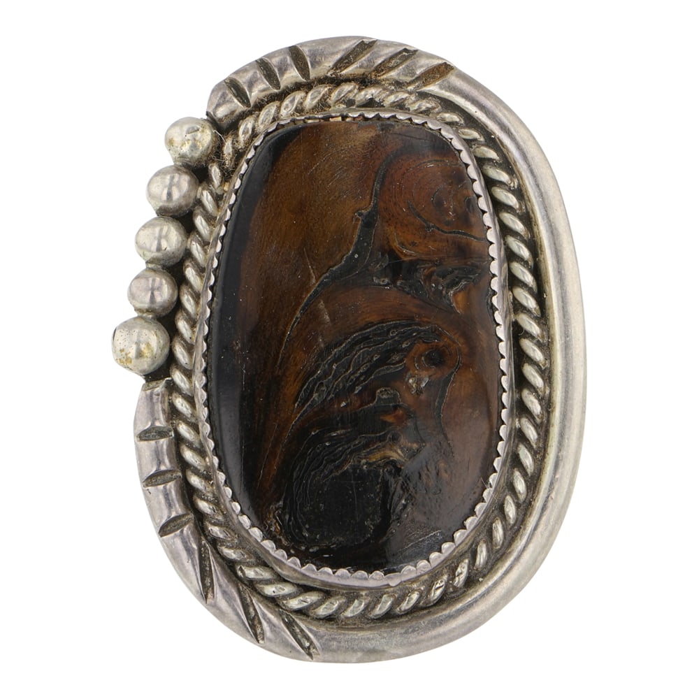 Vintage Navjao Petrified Wood Ring: Sterling Silver | Genuine Petrified Wood | Vintage Navjao Petrified Wood Ring | Navajo Native American Southwest Indian Jewelry | Good (no breaks or damages) | Approximate Weight: 23 Grams | Ring: 7.5