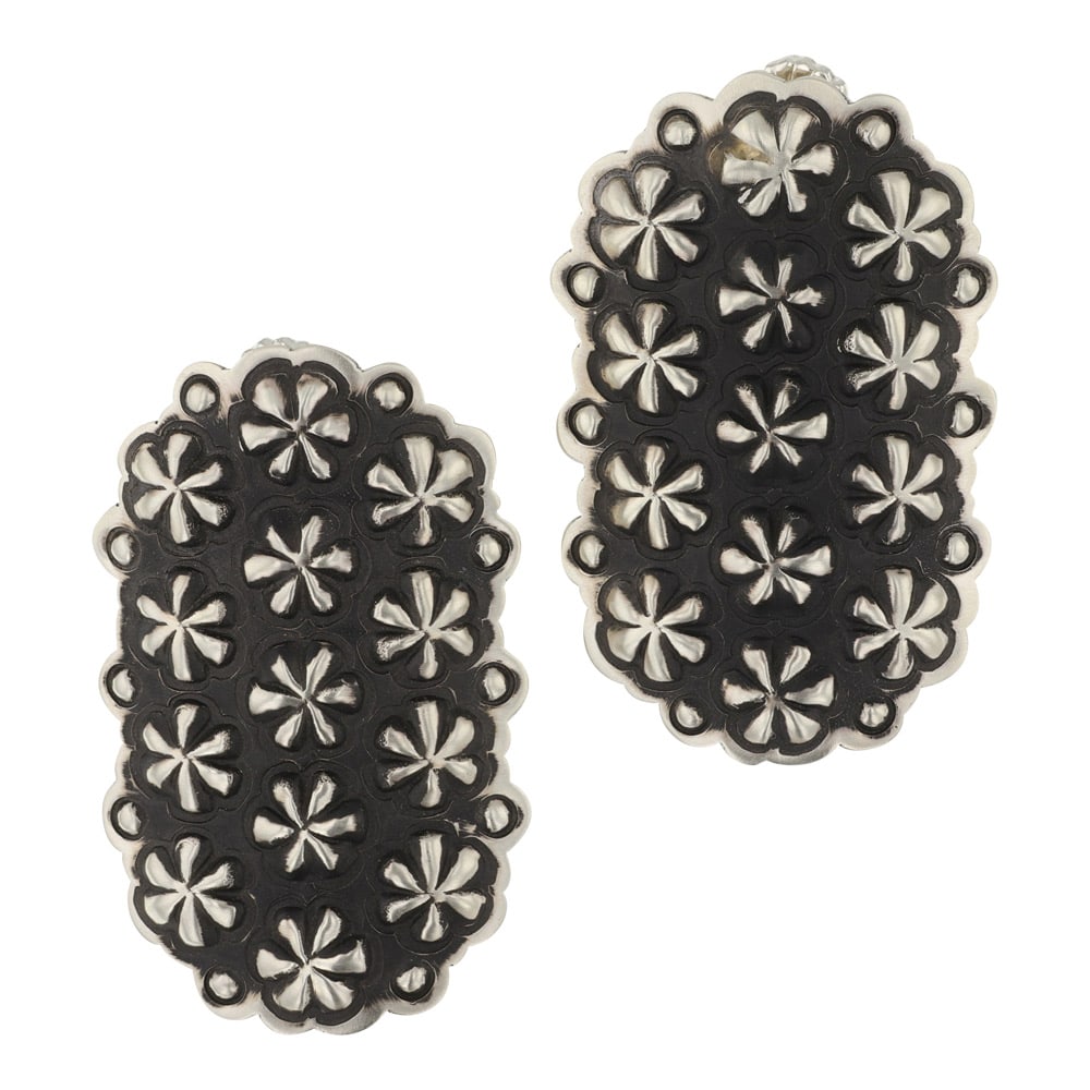 Leander Tahe Navajo Bump out Rosettes Earrings (1 of 2)