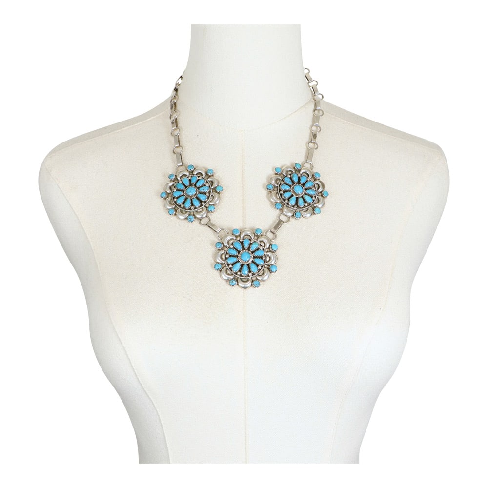 Eunice J. Wilson Vintage Navajo Kingman Turquoise Cluster Necklace: Sterling Silver | Genuine Kingman Turquoise | Eunice J. Wilson Vintage Navajo Kingman Turquoise Cluster Necklace | Navajo Native American Southwest Indian Jewelry | Good (no breaks or damages) | Appro