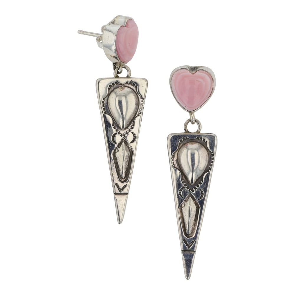 Dakota Willie Navajo Pink Conch Bump out Earrings: Sterling Silver | Genuine Pink Conch | Dakota Willie Navajo Pink Conch Bump out Earrings | Navajo Native American Southwest Indian Jewelry | Good (no breaks or damages) | Approximate Weight: 8 Grams |