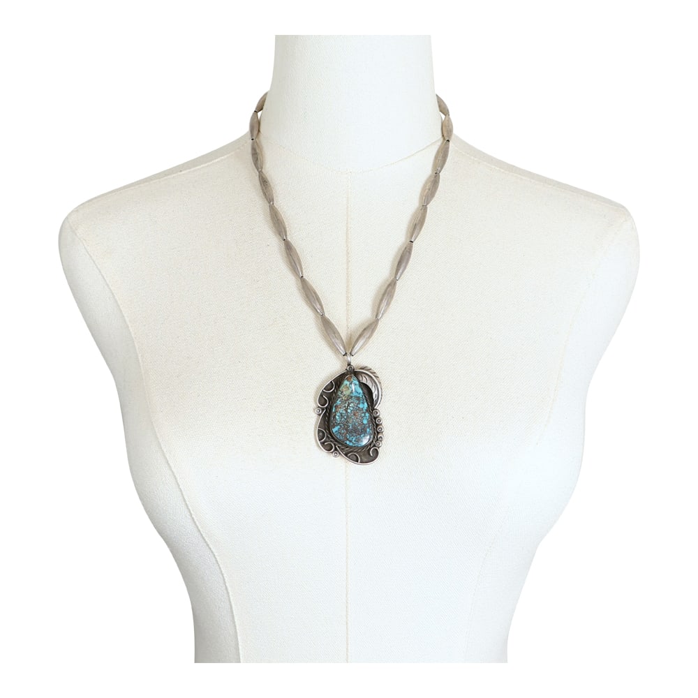 Vintage Navajo Spiderweb Morenci Turquoise Fluted Beads Necklace: Sterling Silver | Genuine Morenci Turquoise | Vintage Navajo Spiderweb Morenci Turquoise Fluted Beads Necklace | Navajo Native American Southwest Indian Jewelry | Good (no breaks or damages) | Approxi