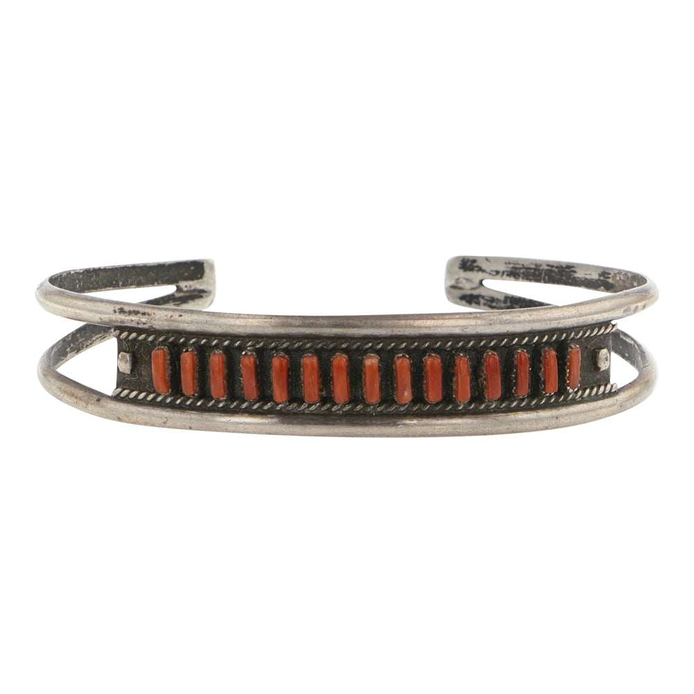 Vintage Zuni Mediterranean Coral Needlepoint Bracelet (1 of 3)