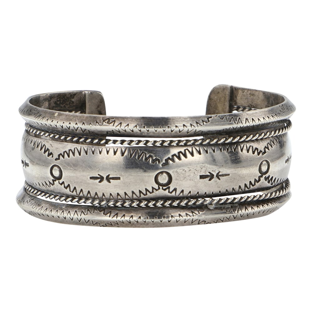 Vintage Navajo Stamp-Work Plain Silver Cuff Bracelet (1 of 3)
