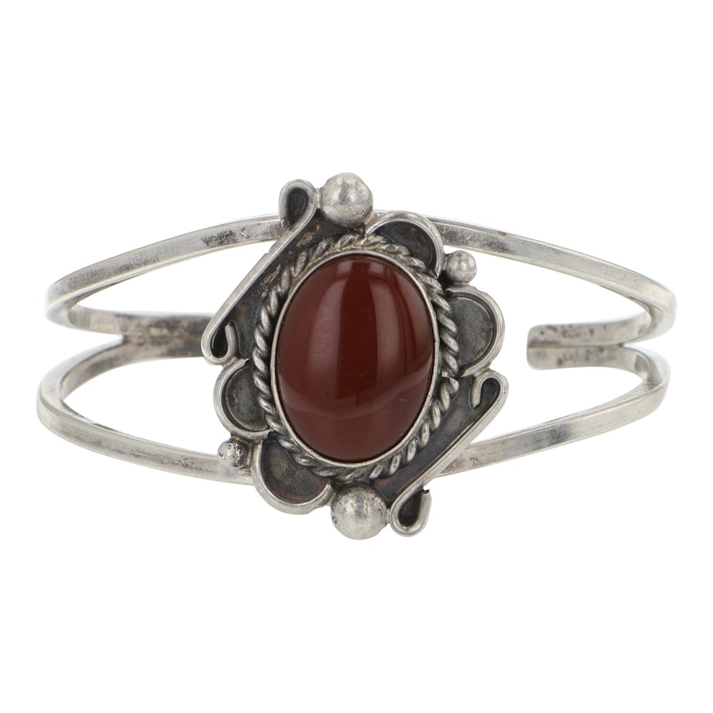 Navajo Agate Bracelet: Sterling Silver | Genuine Agate | Navajo Agate Bracelet | Navajo Native American Southwest Indian Jewelry | Good (no breaks or damages) | Approximate Weight: 32 Grams | Bracelet: 5.75" inner, 1" gap, 