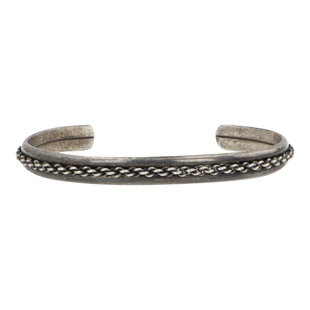 Vintage Navajo Plain Silver Bracelet: Sterling Silver | | Vintage Navajo Plain Silver Bracelet | Navajo Native American Southwest Indian Jewelry | Good (no breaks or damages) | Approximate Weight: 14 Grams | Bracelet: 5.25" inner, 1" gap,