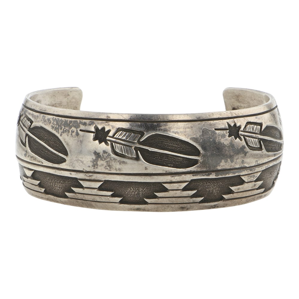 Wilbur Anderson Vintage Navajo Plain Silver Cuff Bracelet: Sterling Silver | | Wilbur Anderson Vintage Navajo Plain Silver Cuff Bracelet | Navajo Native American Southwest Indian Jewelry | Good (no breaks or damages) | Approximate Weight: 44 Grams | Bracelet: