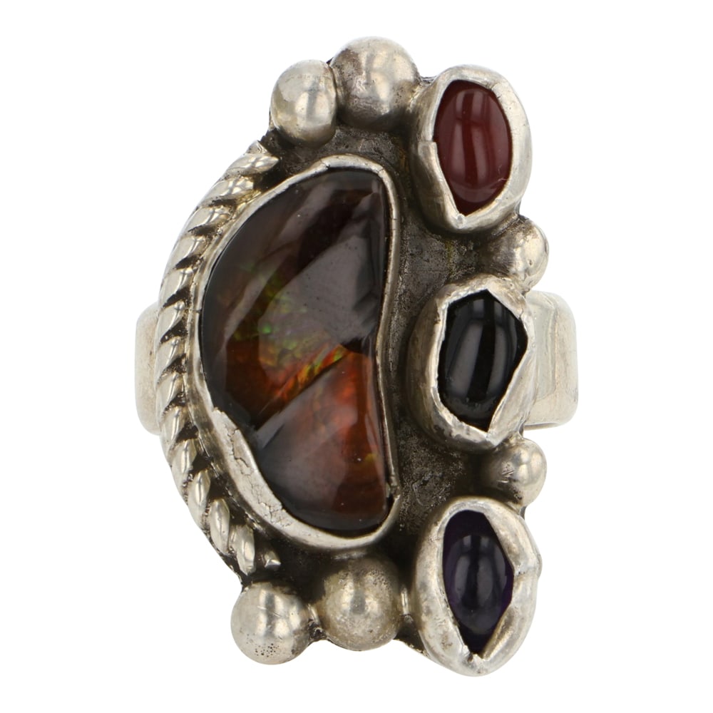 Vintage Navajo Fire Agate Ring: Sterling Silver | Genuine Fire Agate | Vintage Navajo Fire Agate Ring | Navajo Native American Southwest Indian Jewelry | Good (no breaks or damages) | Approximate Weight: 12 Grams | Ring: 7.5 size, 1