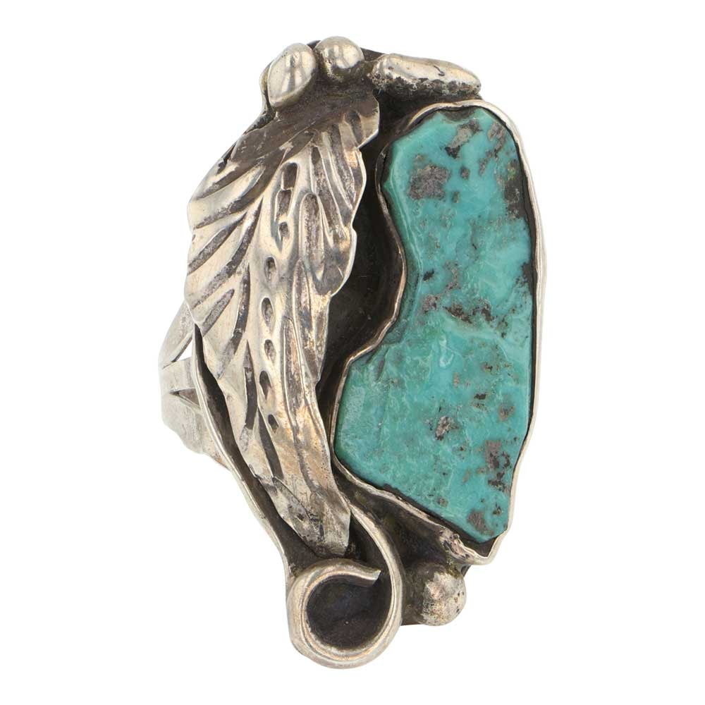 Vintage Freeform Kingman Turquoise Ring: Sterling Silver | Genuine Kingman Turquoise | Vintage Freeform Kingman Turquoise Ring | Navajo Native American Southwest Indian Jewelry | Good (no breaks or damages) | Approximate Weight: 7Grams | Rin