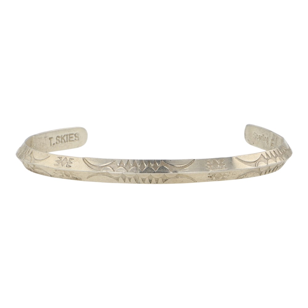 Navajo Plain Silver Triangle Wire Bracelet: Sterling Silver | | Navajo Plain Silver Triangle Wire Bracelet | Navajo Native American Southwest Indian Jewelry | Good (no breaks or damages) | Approximate Weight: 10 Grams | Bracelet: 5" inner, 1.5"