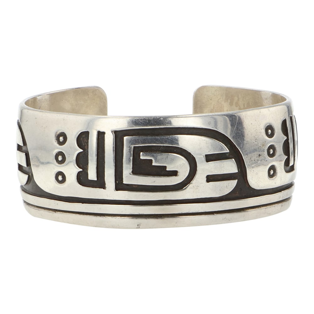 Rosco Scott Navajo Plain Silver Cuff Bracelet: Sterling Silver | | Rosco Scott Navajo Plain Silver Cuff Bracelet | Navajo Native American Southwest Indian Jewelry | Good (no breaks or damages) | Approximate Weight: 41 Grams | Bracelet: 5.5" inner,