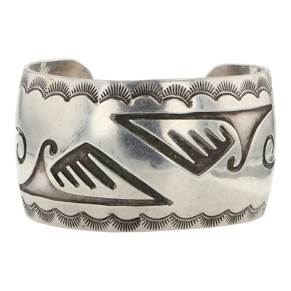 Vintage Navajo Plain Silver Cuff Bracelet (1 of 4)