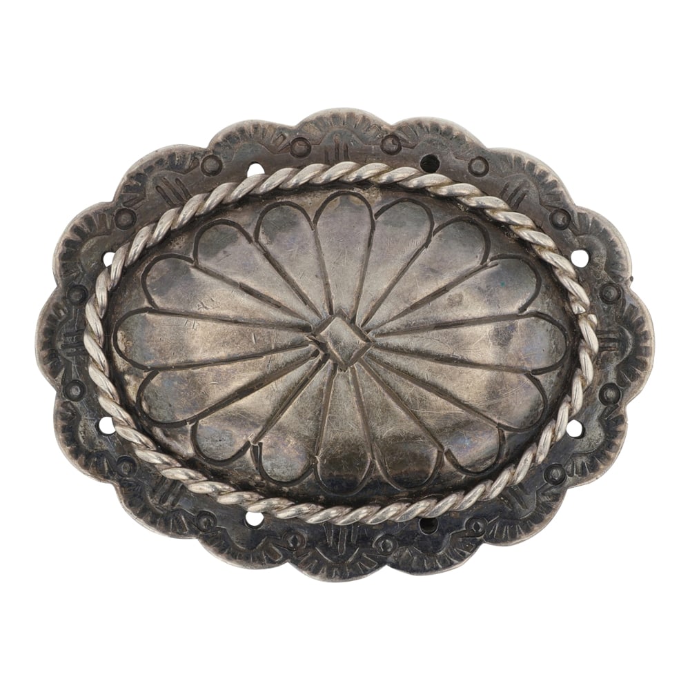 Vintage Navajo Plain Silver Belt Buckle: Sterling Silver | | Vintage Navajo Plain Silver Belt Buckle | Navajo Native American Southwest Indian Jewelry | Good (no breaks or damages) | Approximate Weight: 31 Grams | Buckle: 2.25" x 1.5" |
