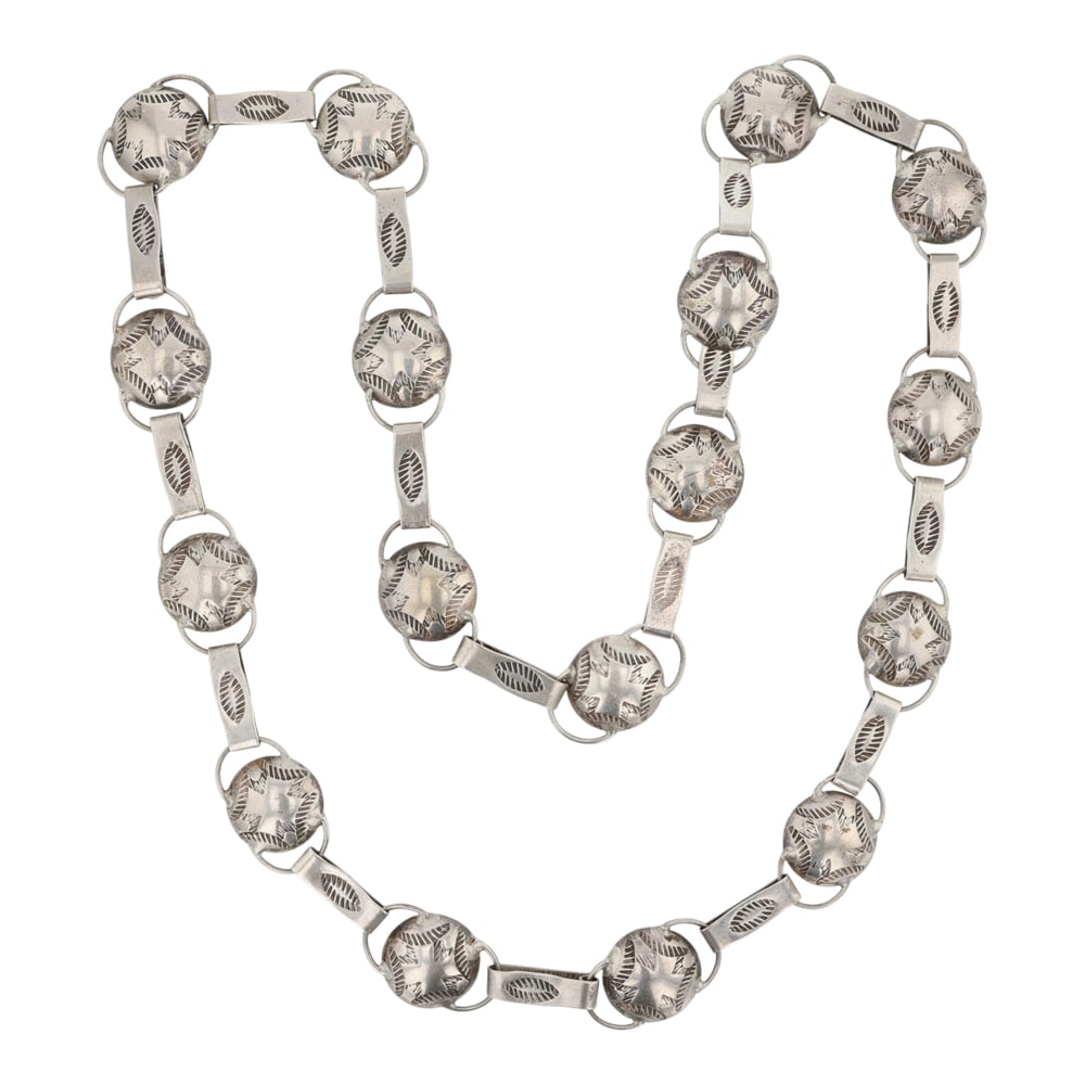 Vintage Navajo Plain Silver Small Link Concho Belt: Sterling Silver | | Vintage Navajo Plain Silver Small Link Concho Belt | Navajo Native American Southwest Indian Jewelry | Good (no breaks or damages) | Approximate Weight: 79 Grams | Belt: 32" length