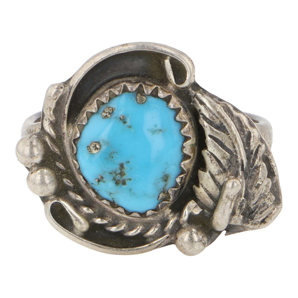 Vintage Navajo Kingman Turquoise Ring: Sterling Silver | Genuine Kingman Turquoise | Vintage Navajo Kingman Turquoise Ring | Navajo Native American Southwest Indian Jewelry | Good (no breaks or damages) | Approximate Weight: 4 Grams | Ring