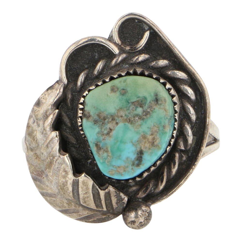 Vintage Navajo Kingman Turquoise Ring: Sterling Silver | Genuine Kingman Turquoise | Vintage Navajo Kingman Turquoise Ring | Navajo Native American Southwest Indian Jewelry | Good (no breaks or damages) | Approximate Weight: 4 Grams | Ring
