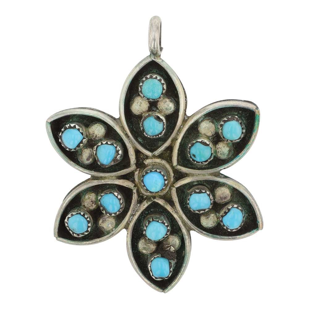 Vintage Zuni Turquoise Pin / Pendant: Sterling Silver | Genuine Turquoise | Vintage Zuni Turquoise Pin / Pendant | Navajo Native American Southwest Indian Jewelry | Good (no breaks or damages) | Approximate Weight:?4Grams | Pin/pendant: