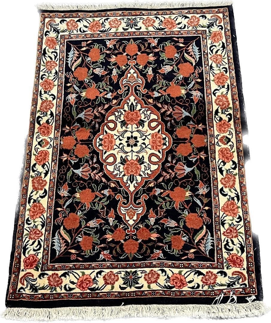 Fine Persian Bidjar Floral Wool Rug 2'3" x 3'5" (1 of 3)