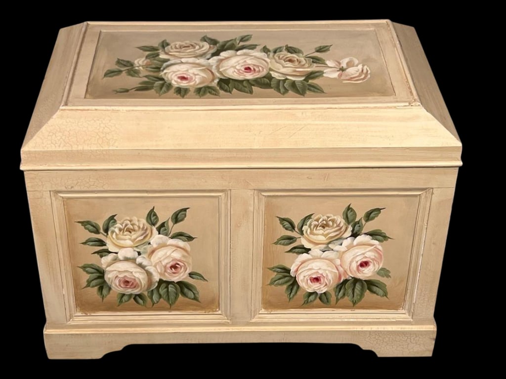 Large Hand-Painted Rose Decorated Storage Chest - 5
