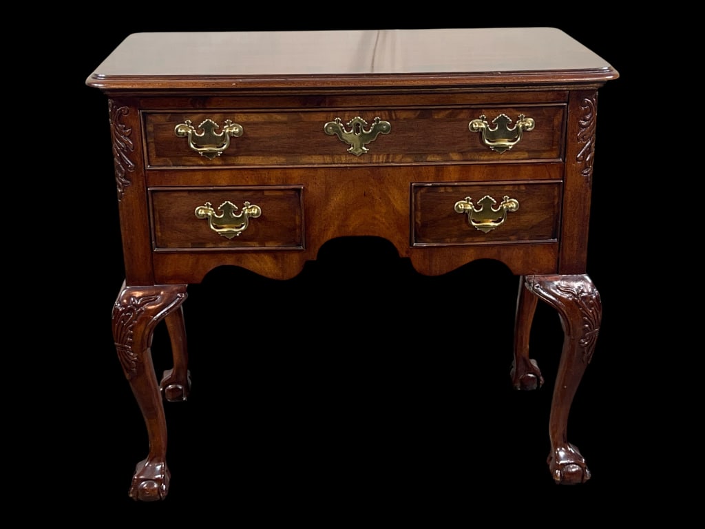 Chippendale Style Mahogany Lowboy Dressing Table, Ball and Claw Feet with Acanthus-Carved Cabriole: A handsome Chippendale style lowboy dressing table in rich mahogany, featuring the classic silhouette and decorative elements associated with Anglo-American 18th century design. The Form: The lowboy,