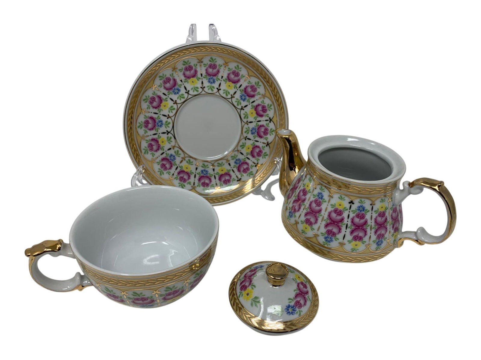 Sorelle Tea for One Porcelain Cup and Teapot Set Pink and White - 3