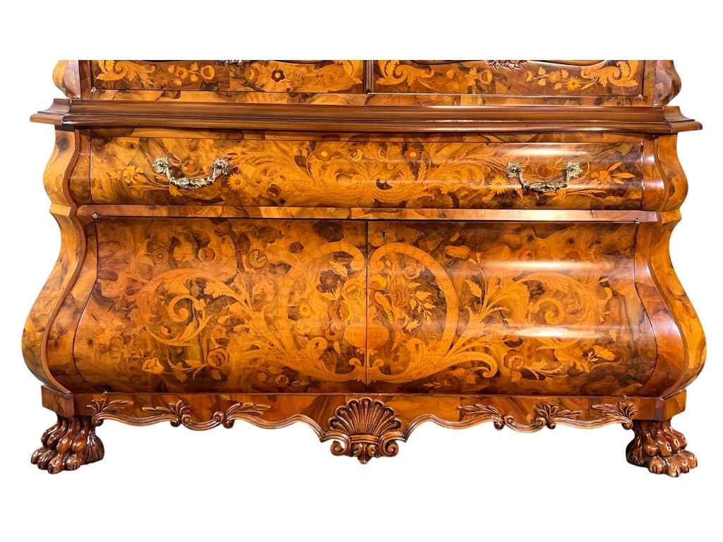 $32,000 Spectacular Italian Marquetry Bombé Display Cabinet Vitrine, Gallery Collection, A Gran - 16