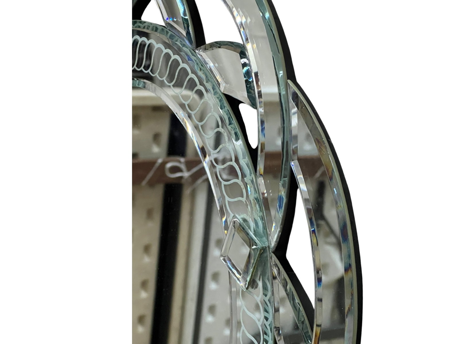 Mirror wall décor with beveled circular frame, 20 x 20 - 4
