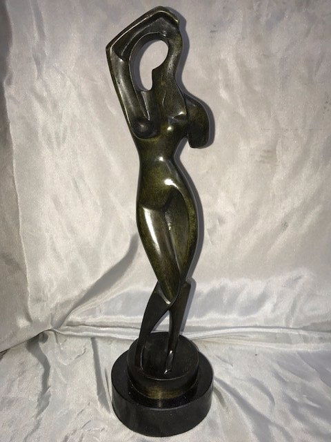 ALEXANDER ARCHIPENKO RUSSIAN/UKRAINIAN BRONZE SCULPTURE: Alexander Archipenko, Russian/Ukranian 1887-1964 Abstract Bronze. Signed Archipenko, dated 1914 After Cast Size : 13.5" H, base 3.5” x 3.5” x 1.5”
