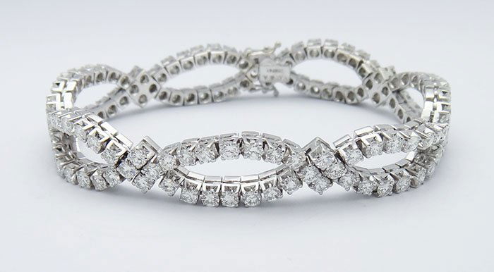 Van Cleef & Arpels 18K Gold  9.5 TCW Diamond Bracelet (1 of 6)