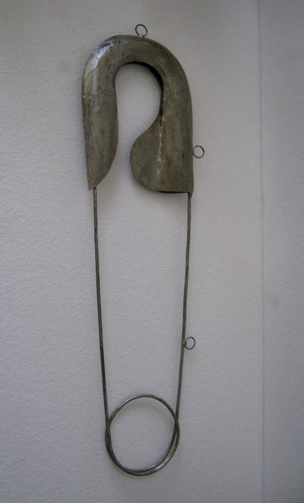 Iron Safety Pin Trade sign Store Display 27.25 Inch (1 of 4)