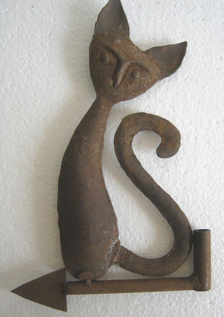 Iron cat weather vane (1 of 7)