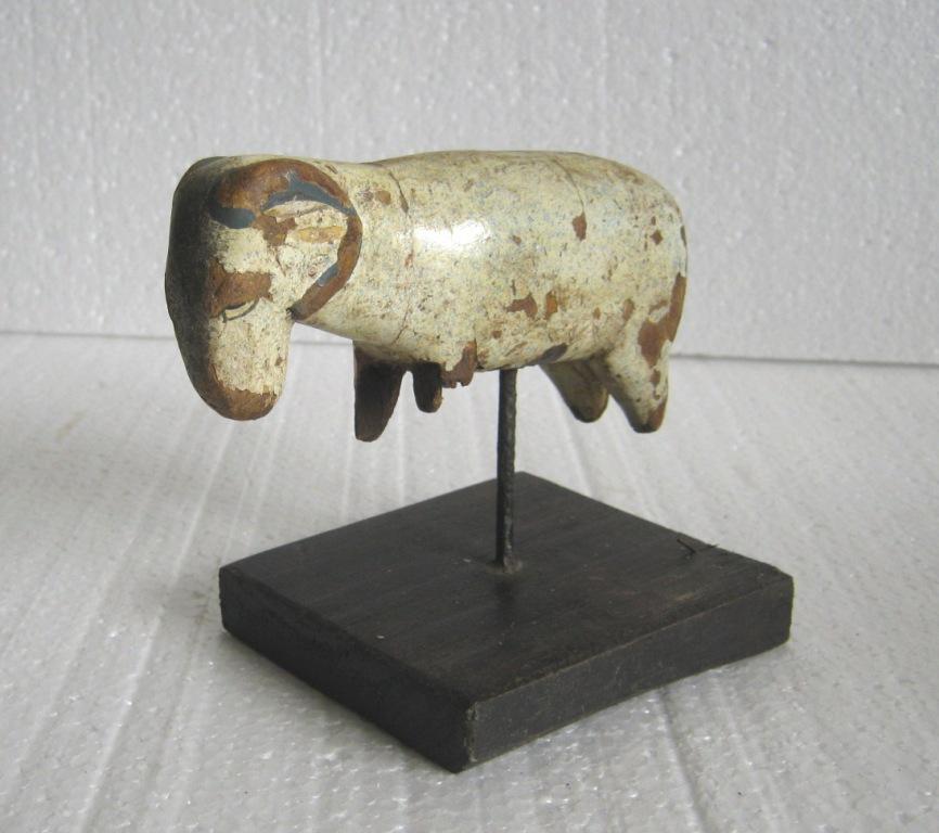 Wooden sheep decorative item (1 of 9)