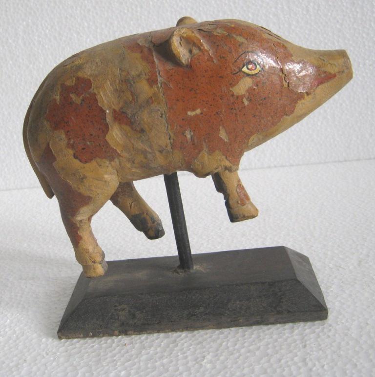 Wooden pig trade sign (1 of 9)
