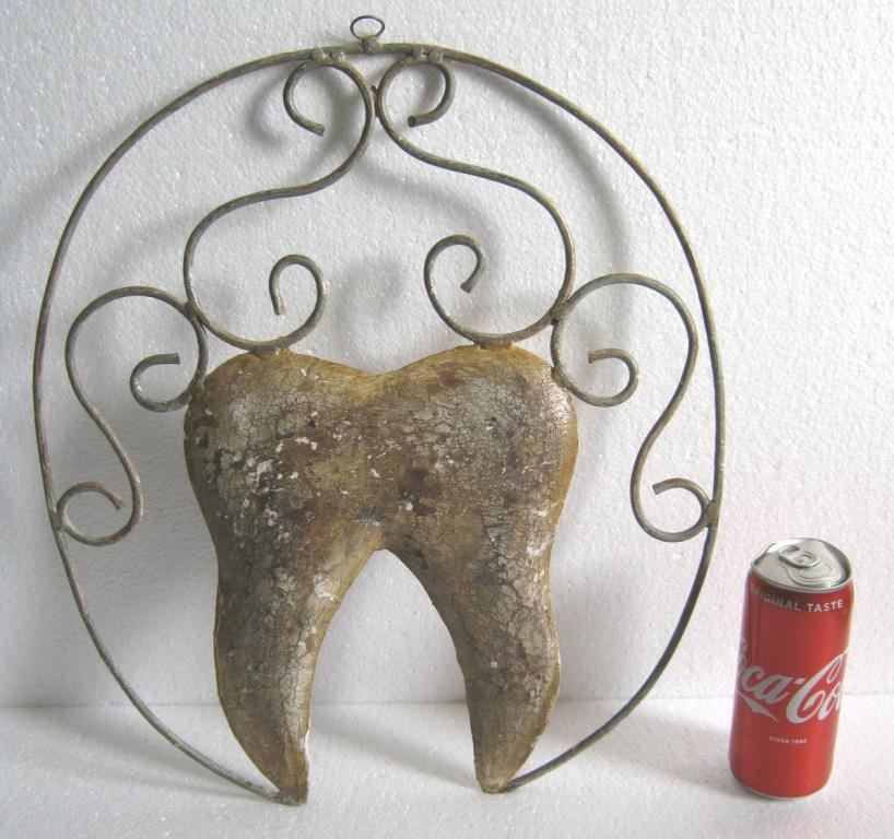Iron tooth trade sign store display advertisement sign: Iron tooth trade sign / store display advertisement sign framed . Size : 16.60 x 14.30 x 1.00 inch .