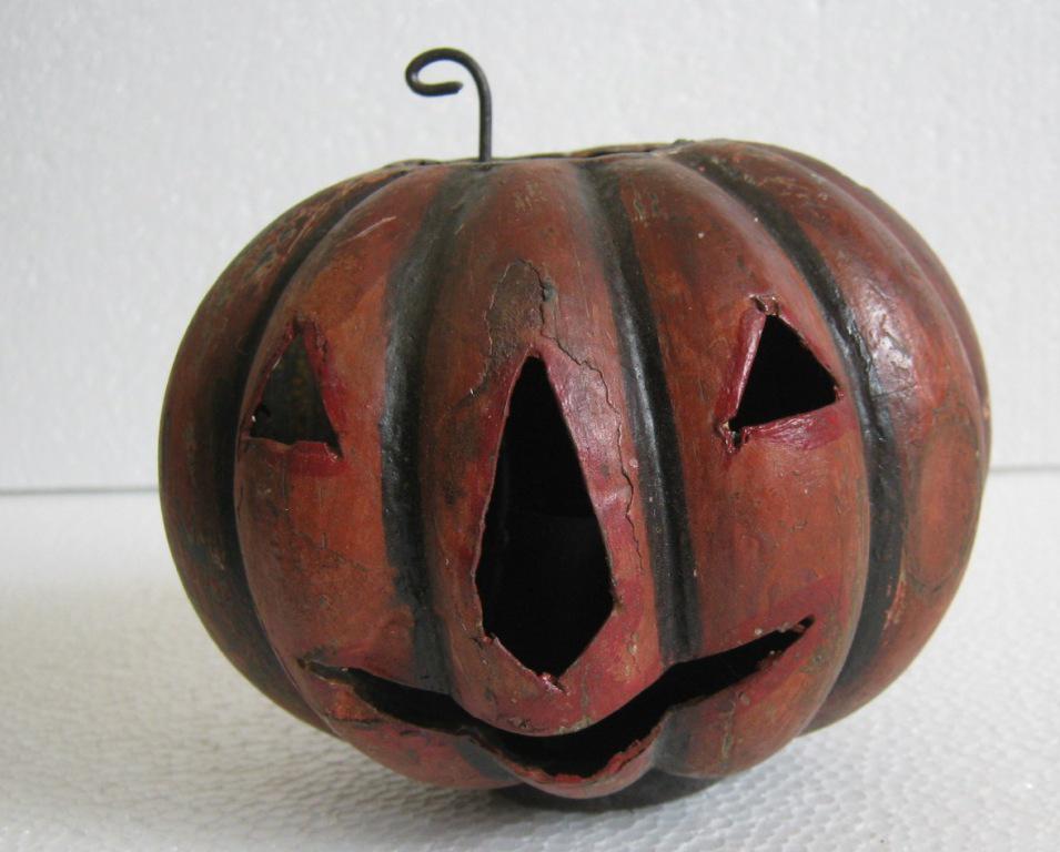 Iron Pumpking candle holder (1 of 9)