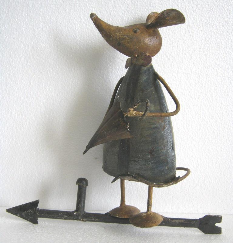 Iron mouse with umbrella weather vane (1 of 8)
