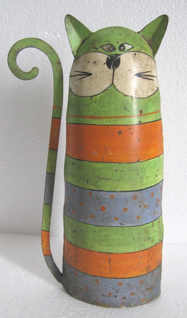 Iron tall cat bell , soothing sound: Iron tall cat bell , soothing sound . Size : 13.00 x 7.00 x 2.75 inch .