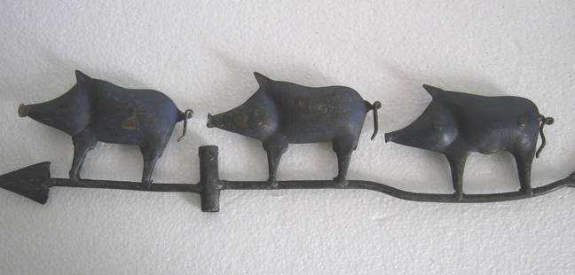 Iron three pigs weather vane: Iron three pigs weather vane . Size : 3.80 x 17.80 x 0.80 inch .