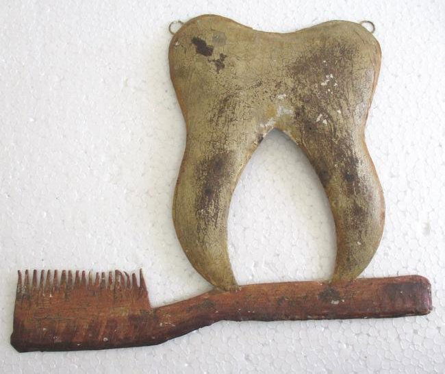 Iron Dentist's clinic / hospital display trade advertisement sign (1 of 7)