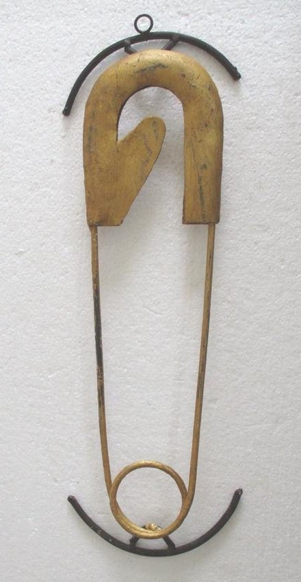 Iron safety pin trade store display advertisement sign (1 of 7)