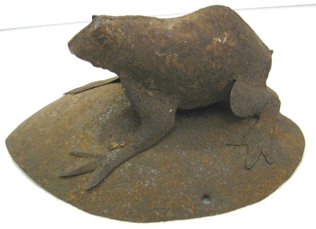 Iron detailed frog trade advertisement sign (1 of 7)