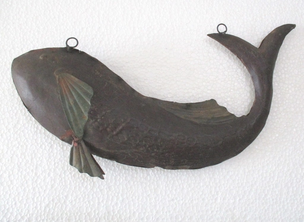 Iron fish trade advertisement sign (1 of 8)